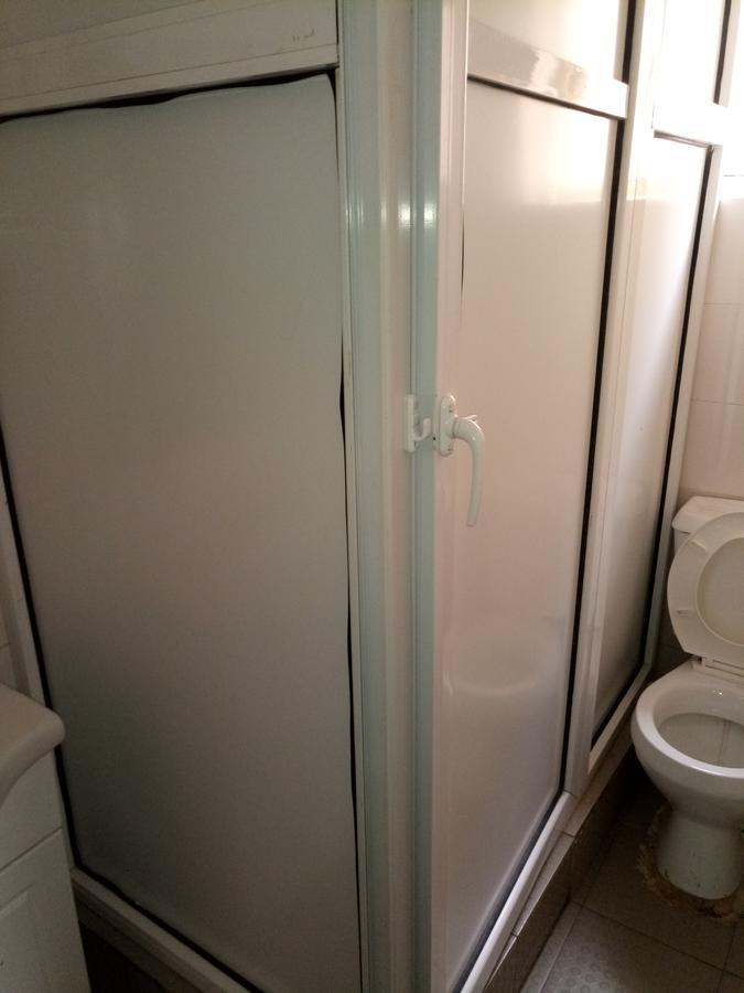 Hotel Benizia Asaba Bagian luar foto